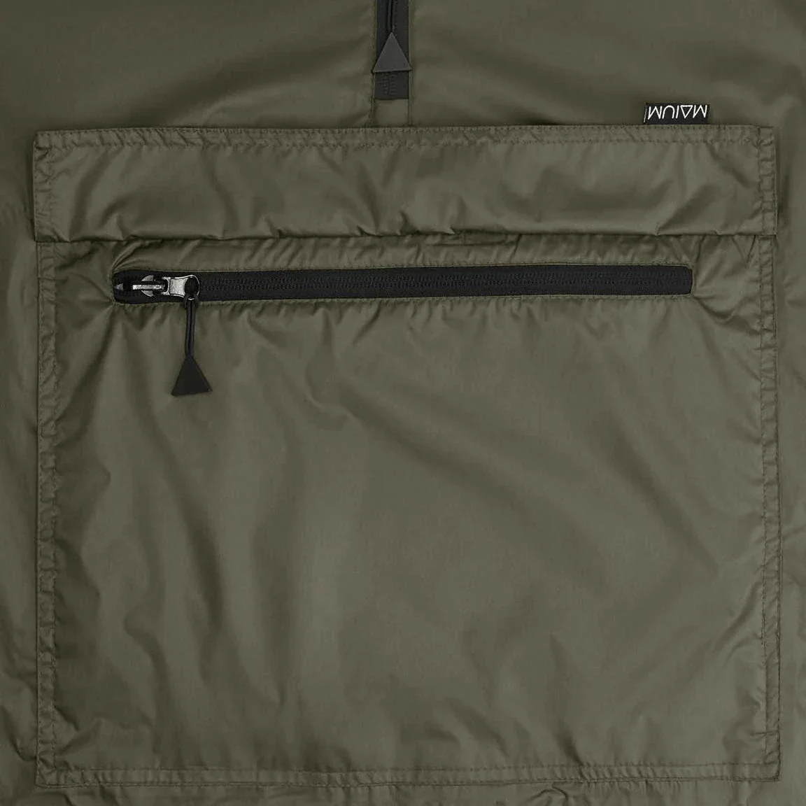 (08) Poncho - Image 10
