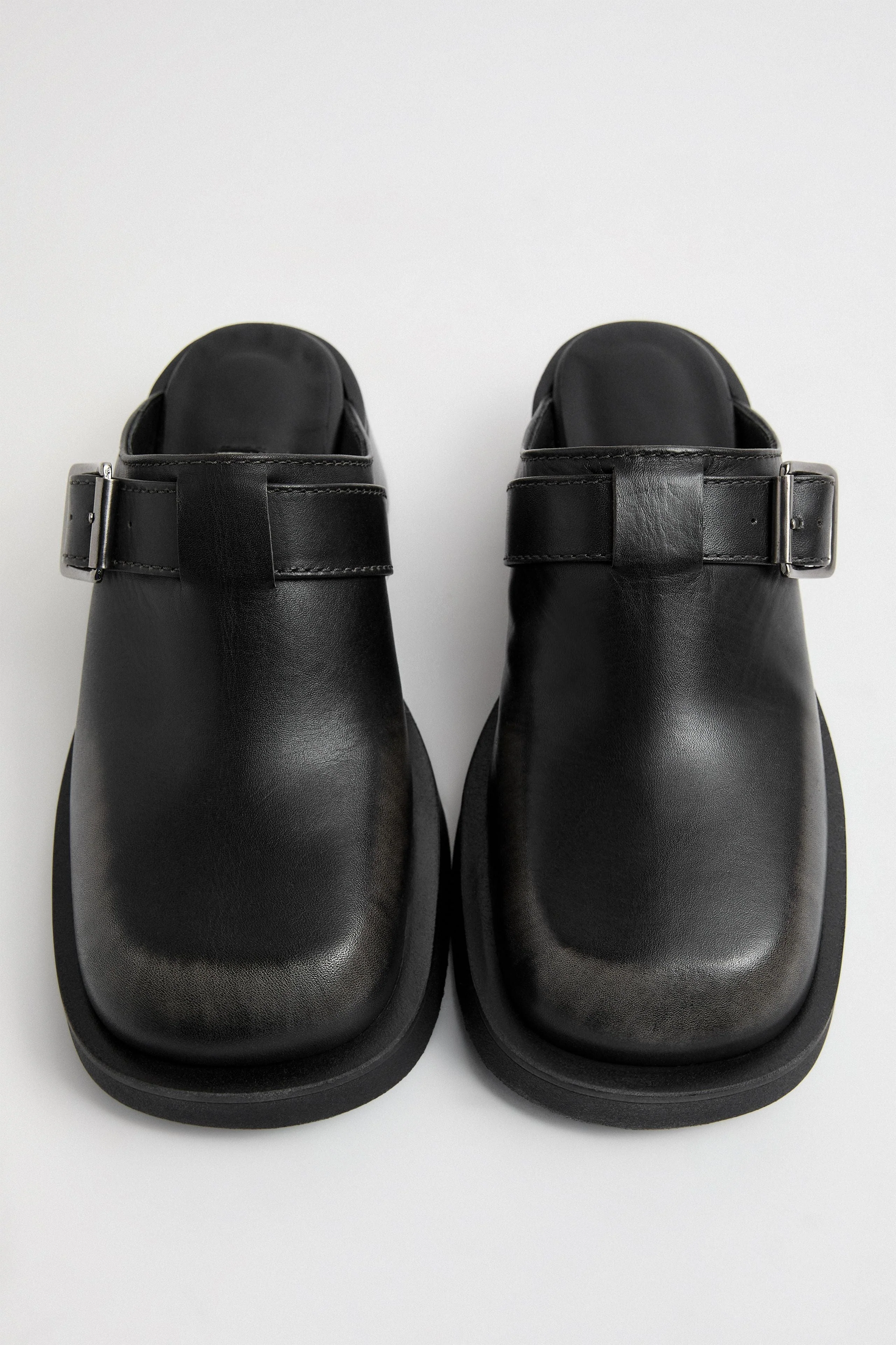 Aroa Mules | Dark Grey - Image 3