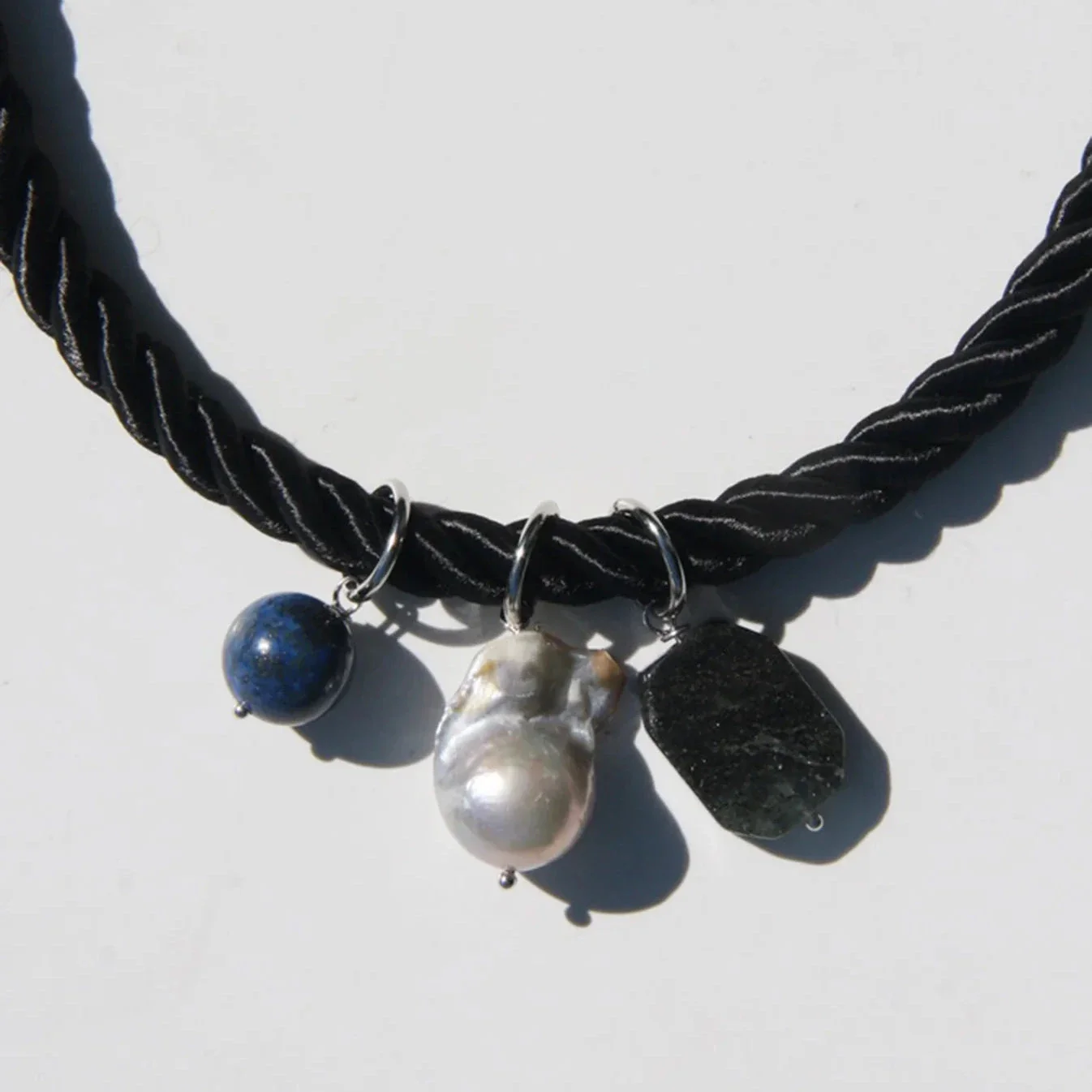 Isa Necklace Black - Image 3