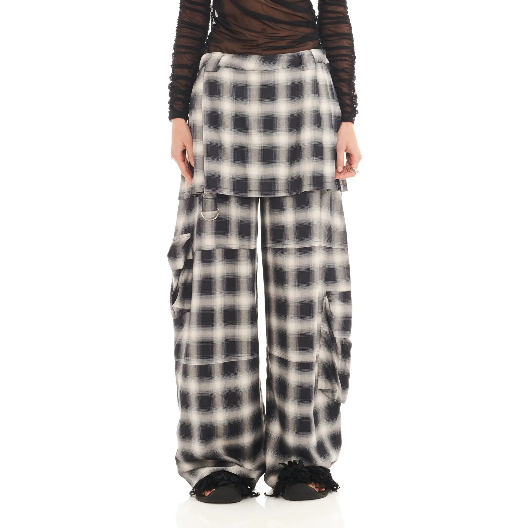 Lawn Skirt Cargo Pant | Fog Plaid