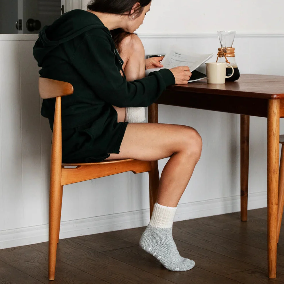 Retro Winter Room Socks - Image 4